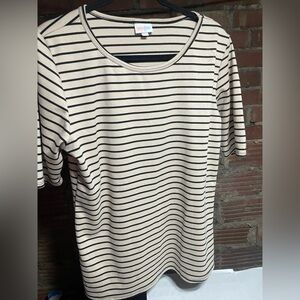 ☀️☀️$5 Sale!!LuLaRoe Blouse Striped Beige and Black Women's Top 2XL